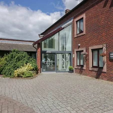 The Herdwick Hideaway At Eamont Park 펜리스